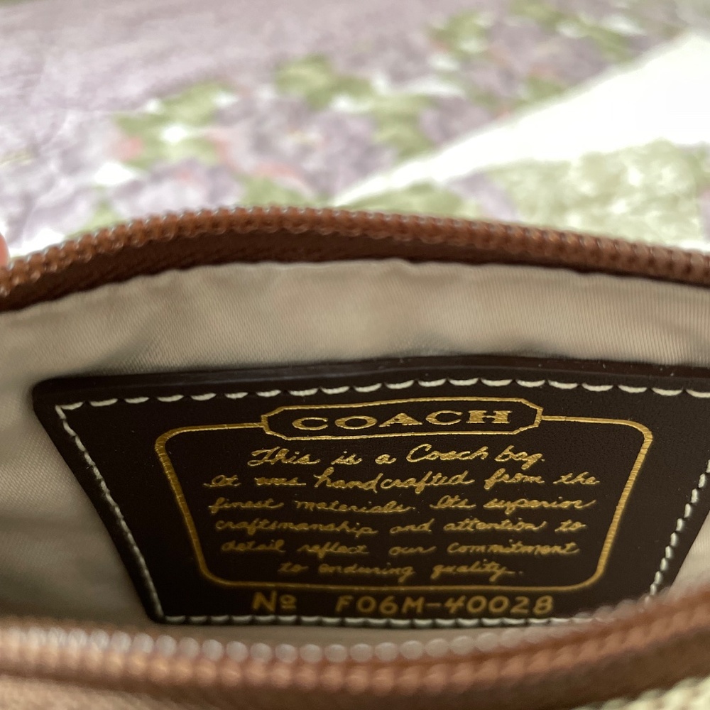 𝘊𝘰𝘢𝘤𝘩 𝘞𝘳𝘪𝘴𝘵𝘭𝘦𝘵⭐️ - Picture 5 of 5